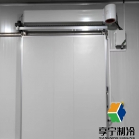 冷庫(kù)聚氨酯保溫板起火原因深度剖析：從材料特性到施工隱患的全面解讀
