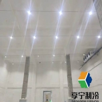 冷庫板機制板和手工板哪個好？全面對比解析選對材質省成本