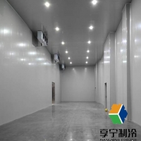 聚氨酯冷庫(kù)保溫板設(shè)備有哪些？從生產(chǎn)到維護(hù)的全流程設(shè)備清單大揭秘！