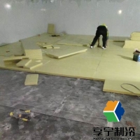 冷庫(kù)制作冰塊需要加什么原料？老司機(jī)手把手教你選材避坑全攻略！